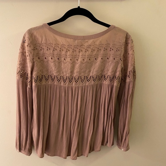 ⭐️Mauve pink button up blouse - Picture 2 of 3